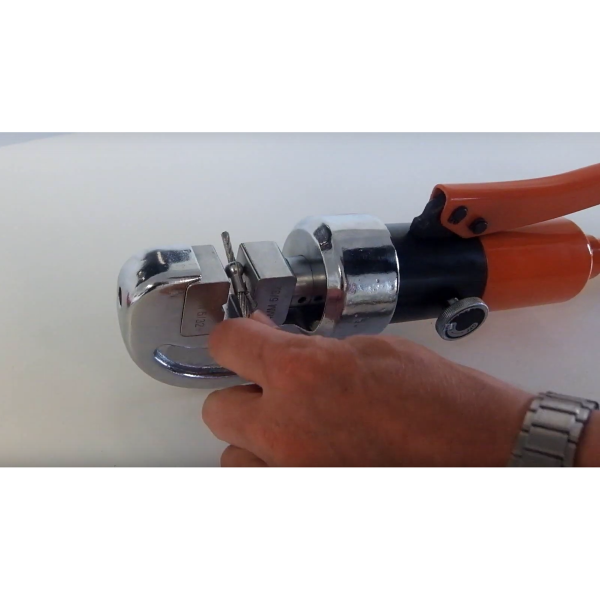 TECNI® 240-C Hydraulic Cable Crimper 2mm-8mm complete with Round & Hexagon Die Sets - 101.200.240